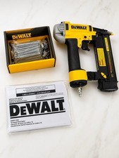 DEWALT 18 Gauge Brad Nailer Kit