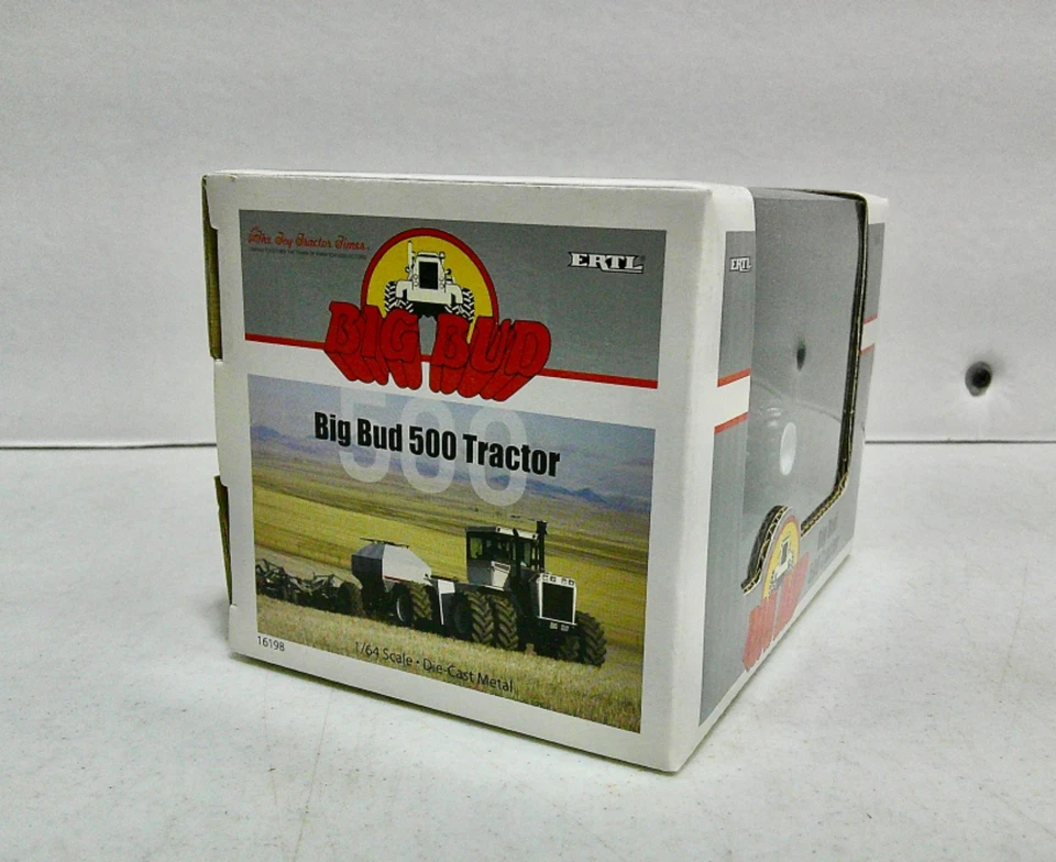 1/64 Ertl Big Bud 500 tractor. The Toy Tractor Times. NIB - Image 3 of 4