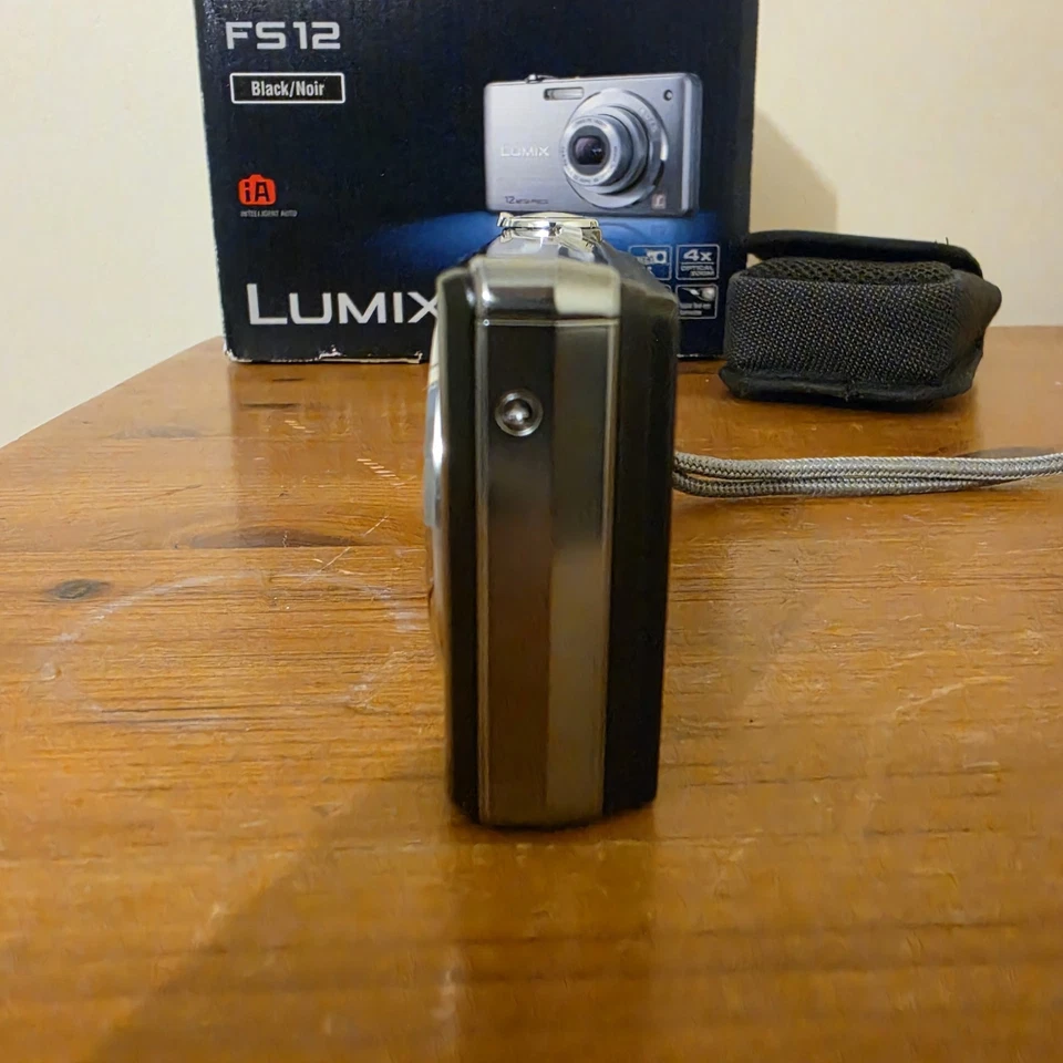 Panasonic LUMIX DMC-FS12 Compact Camera 12MP 4x Zoom + 1GB + Case *Read*, photo 4 of 5