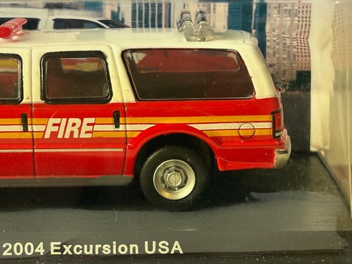 2004 Excursion American Fire Brigade Car Model Diecast 1:50 Scale Amercom - Picture 8 of 8