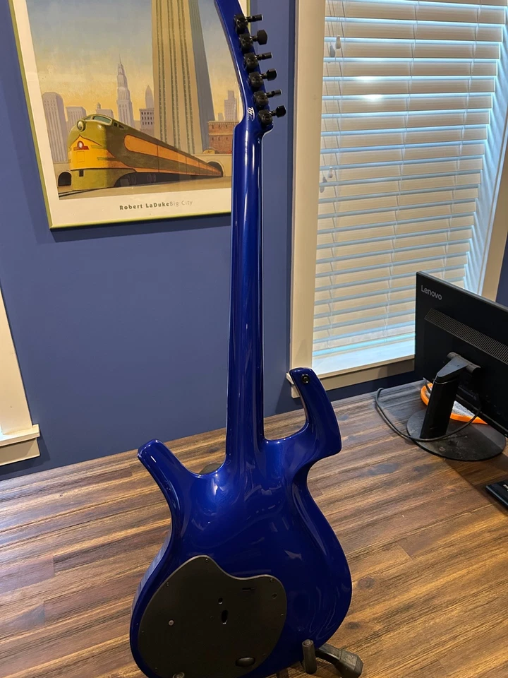 Original 1990's Parker Fly in Majik Blue with Vibrato - Image 4 of 4