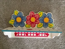 girls room decor set, flower and lady bug theme, early 2000’s