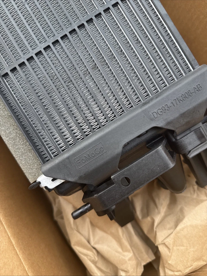 Радиатор Motorcraft RAD-160 F1FZ-8006-B - Изображение 4 из 4