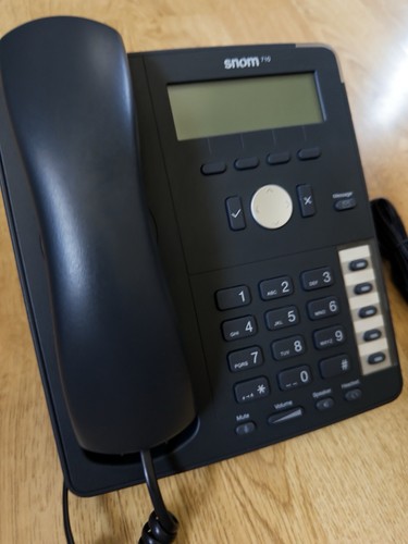 Snom 710 Professional VoIP/SIP Business Phone - Picture 2 of 6