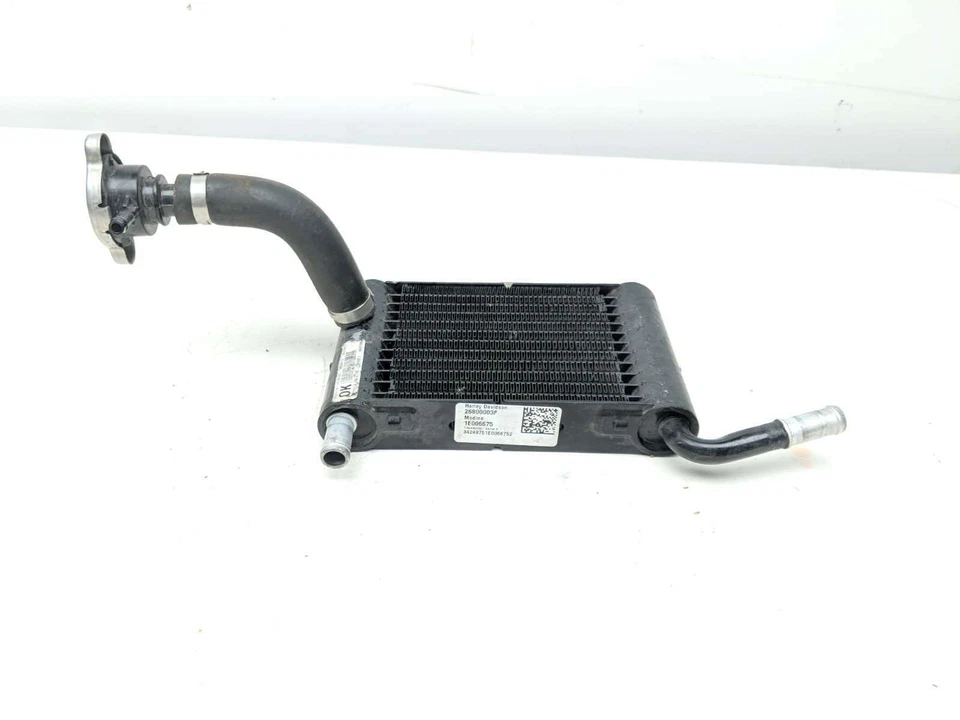 15 Harley Tri Glide Ultra Classic FLHTCUTG Right Side Radiator 26800003F - Image 4 of 4