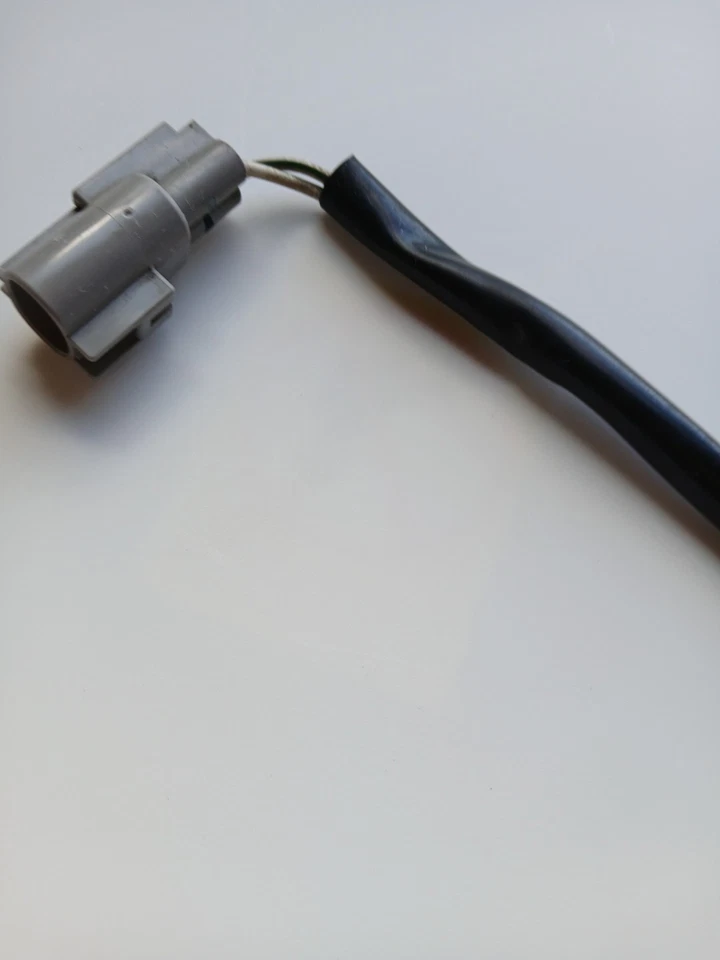 1992 Geo Metro Convertible Oem Fan Fuse Holder And Pigtail Used - Image 4 of 4