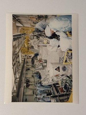 NASA STS-66 ATLAS-3 Payload Transport Processing Facility Press Photo