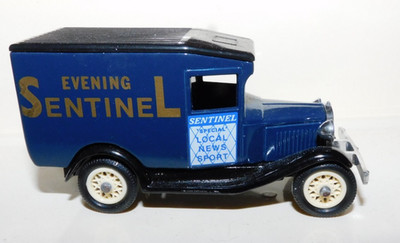 LLEDO MADE IN ENGLAND DAYS GONE EVENING SENTINEL DELIVERY TRUCK
