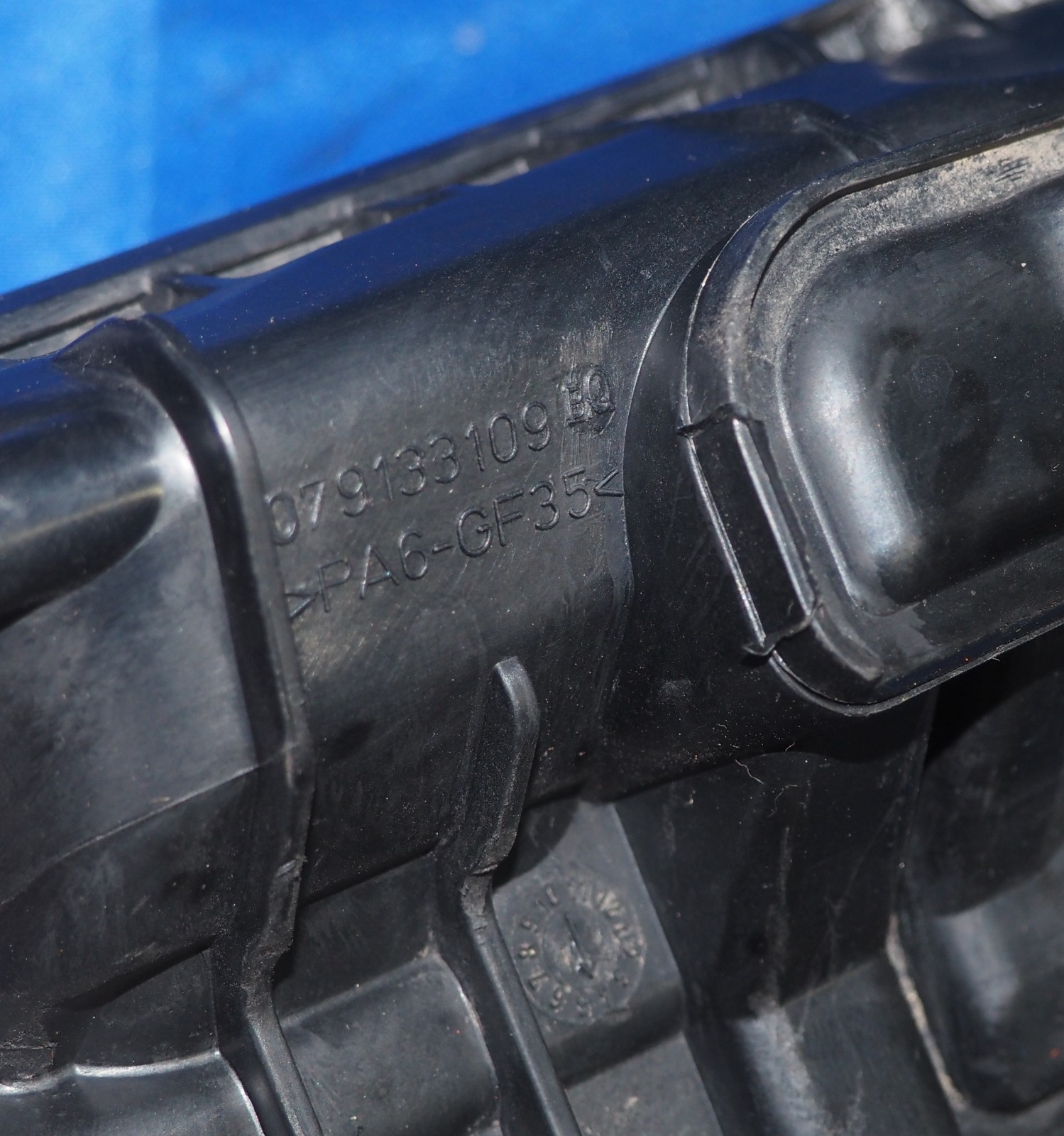 2013-2018 Audi RS7 S6 S8 Bentley 4.0L V8 Engine Left Lower Intake Manifold NICE!
