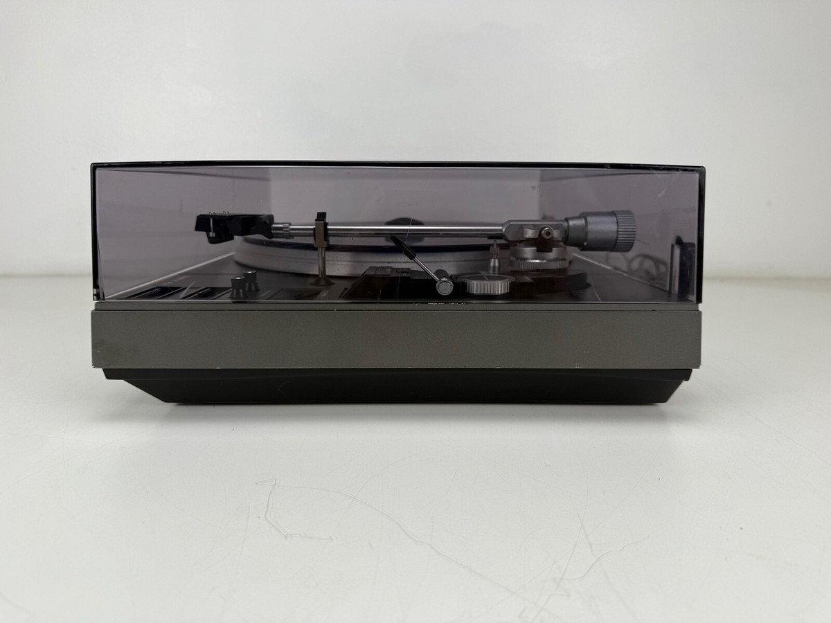 Philips 22AF967 2-Speed Belt-Drive Turntable With New Needle