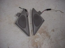 2001 Oldsmobile Aurora front door speakers