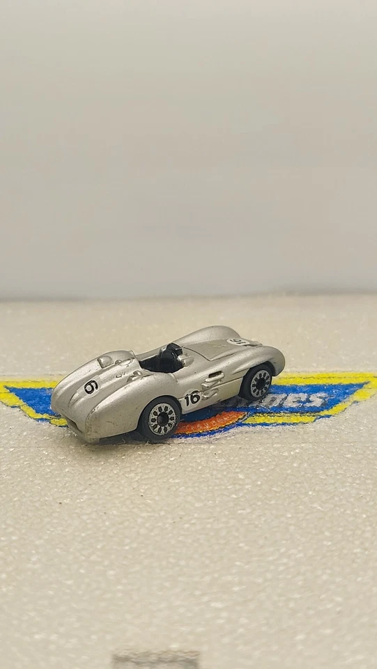 Micro Machines Hasbro 1999 Mercedes Benz W196 from Hall of Fame Racers - Image 4 of 4
