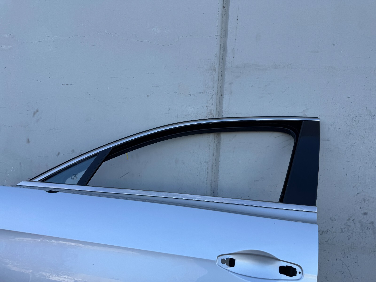 FRONT LEFT DRIVER DOOR SHELL COVER BENTLEY FLYING SPUR OEM (2013-2018)