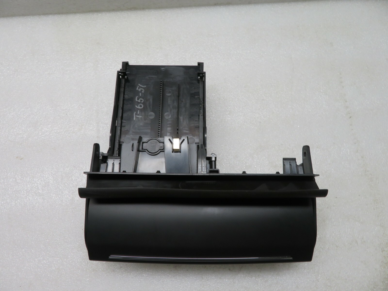 2014-2019 MASERATI GHIBLI SQ4 BIN TRAY COMPARTMENT PHONE HOLDER BOX BLACK OEM