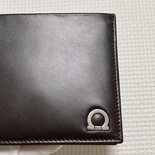 New Unused Salvatore Ferragamo Gancini Wallet Bifold Dark Brown Leather Italy - Picture 4 of 12