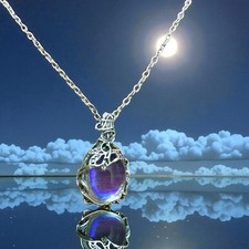 Silver Plated Alloy Moonstone Pendant With Leaf Design Necklace