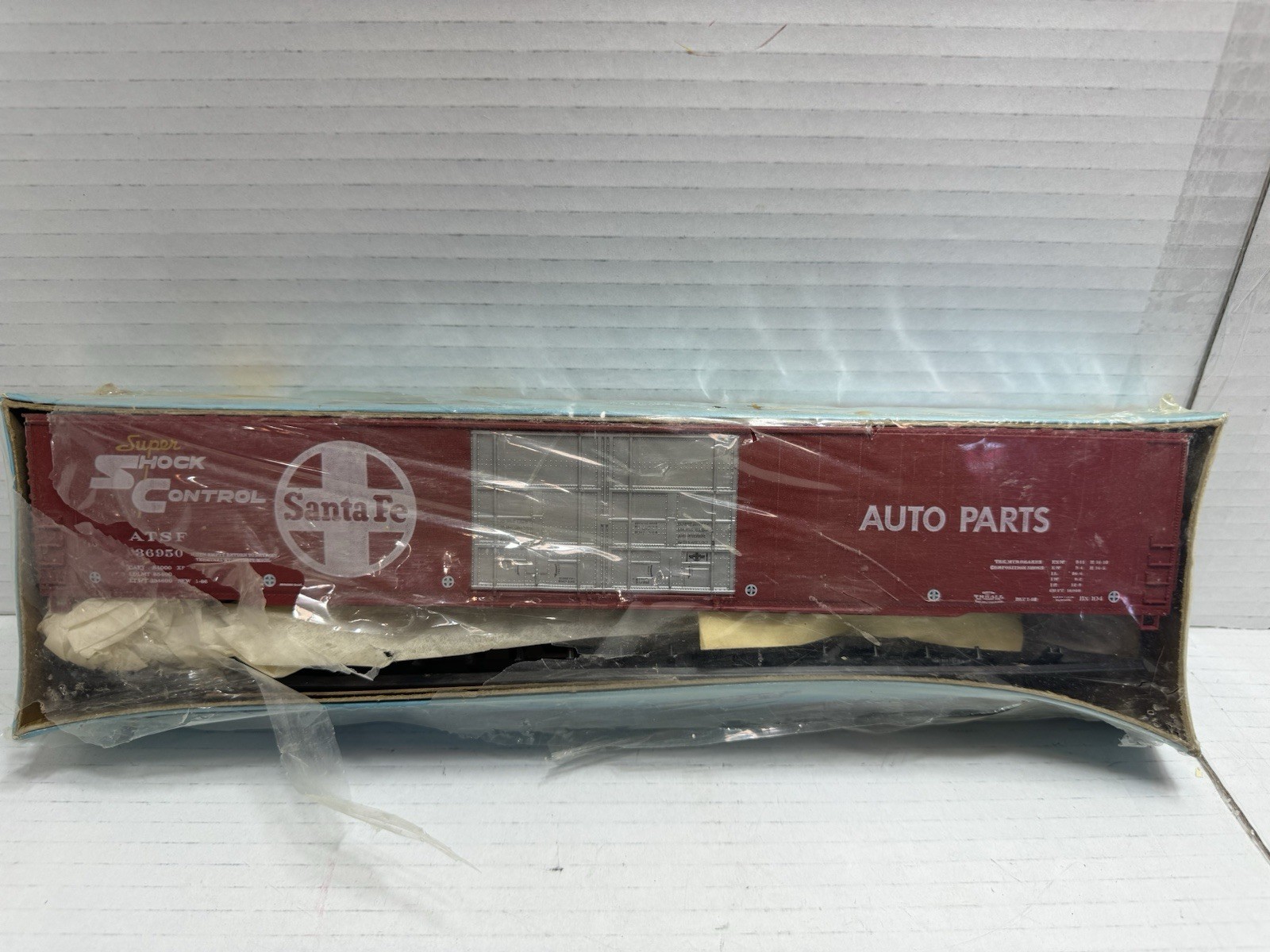 Athearn Ho Scale 86 Foot High Cube Box Car Santa Fe #1975 for train set layout