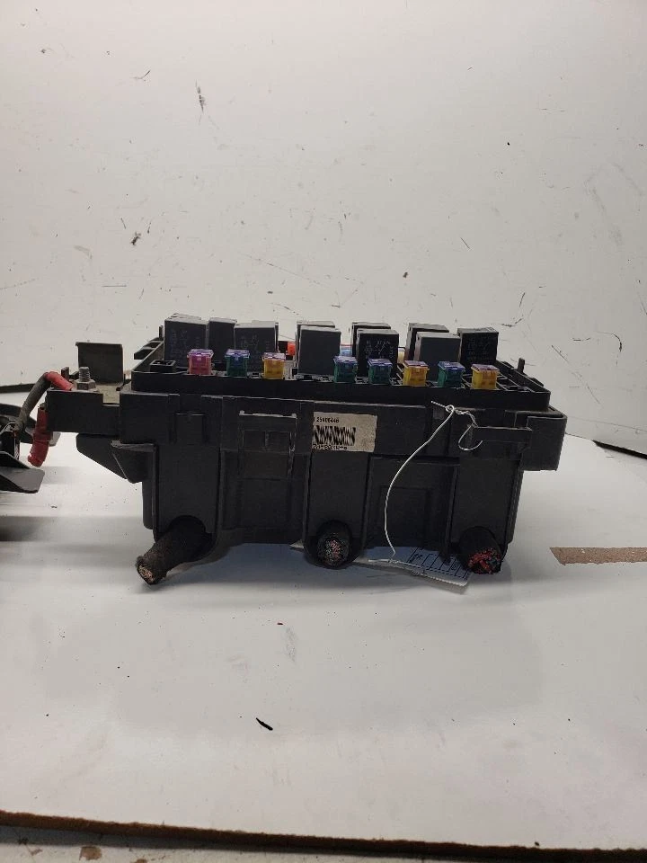 Fuse Box Engine ID 25906446 Fits 05-09 MONTANA 1367505 - Image 2 of 4