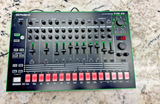 Roland Aira TR-8 Rhythm Performer Drum Machin...