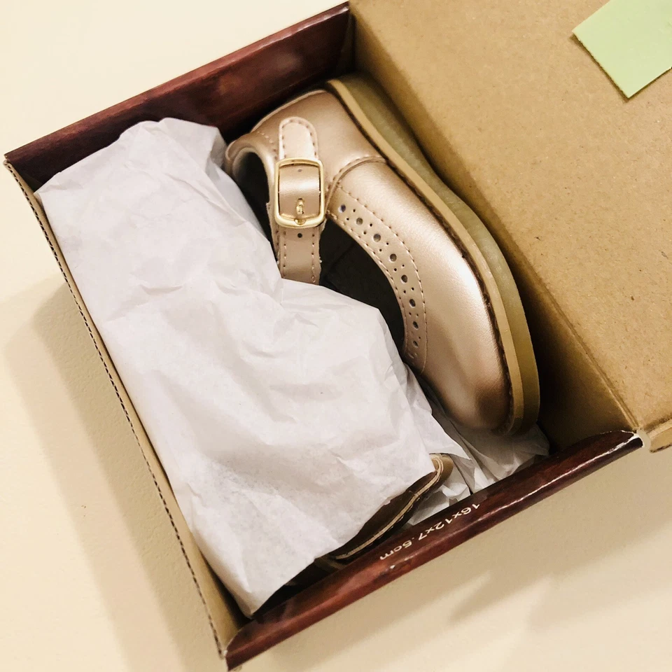 ¡NUEVO EN CAJA! Zapatos Mary Jane de cuero “heather” Footmates oro rosa talla 3,5 para niños pequeños Foto 4 de 4