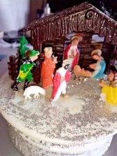 Hong Kong musical nativity manger "Silent Night"  creche