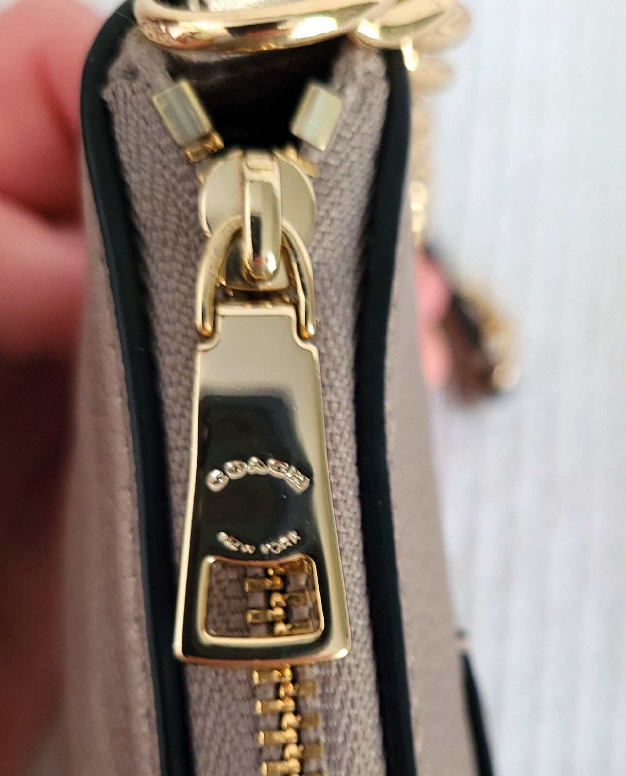 Coach Quinn Pebbled Leather Crossbody Gem