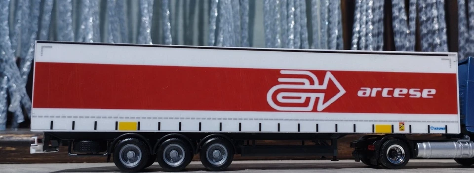 Nuova ARCESE lato aperto adesiva trasparente per rimorchi Herpa 1/87. - Immagine 3 di 4