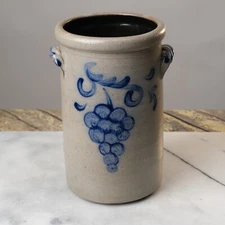 ROWE POTTERY WORKS Salt Glazed Provincial Wine Cooler Grapes Blue 1996 9.5”