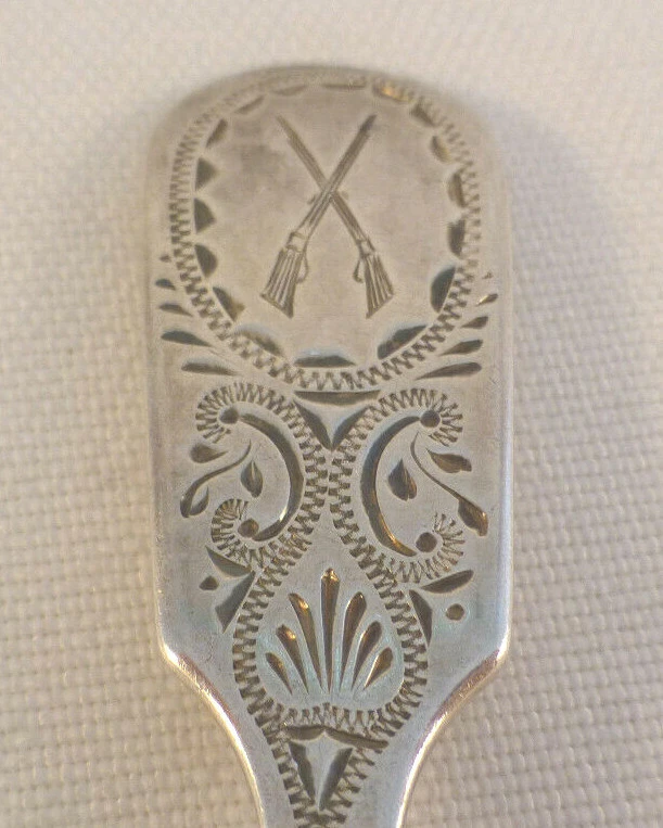 Sheffield 1925 Sterling Regiment? Cuchara(s)- 5 1/2" para rifle cruzado Foto 2 de 4