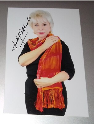 AUTOGRAPH ISABEL ALLENDE PHOTO CHILE USA NOVELIST HAND SIGNED NOBLE HOUSE SPIRITS