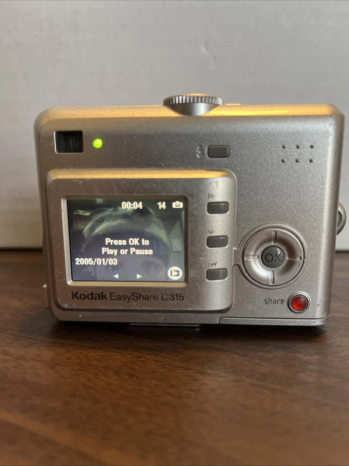 Kodak EasyShare C315 5.0 Mexapixel Digital Camera Tested & Working - Image 3 of 4
