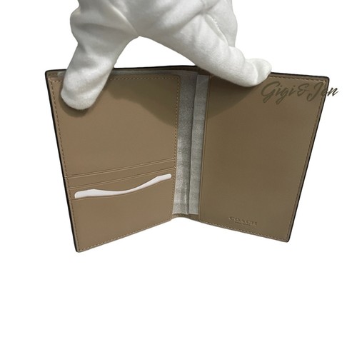 Coach Passport Case In Signature Canvas New - Picture 2 of 7