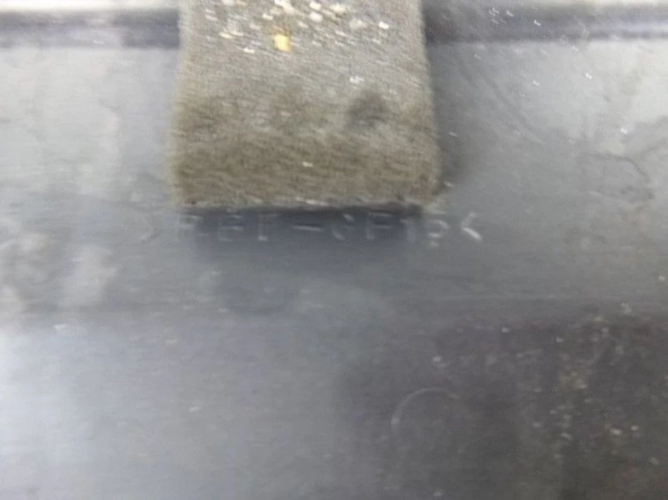 03 06 Cubierta del motor delantero Kawasaki Z1000 Foto 4 de 4