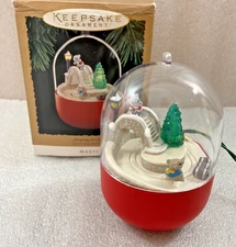 Hallmark Jumping For Joy MICE Ornament Light and Motion 1995 