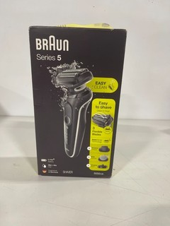 Navaja Eléctrica Braun para Hombre Afeitadora de Lámina Impermeable Serie 5 5050cs