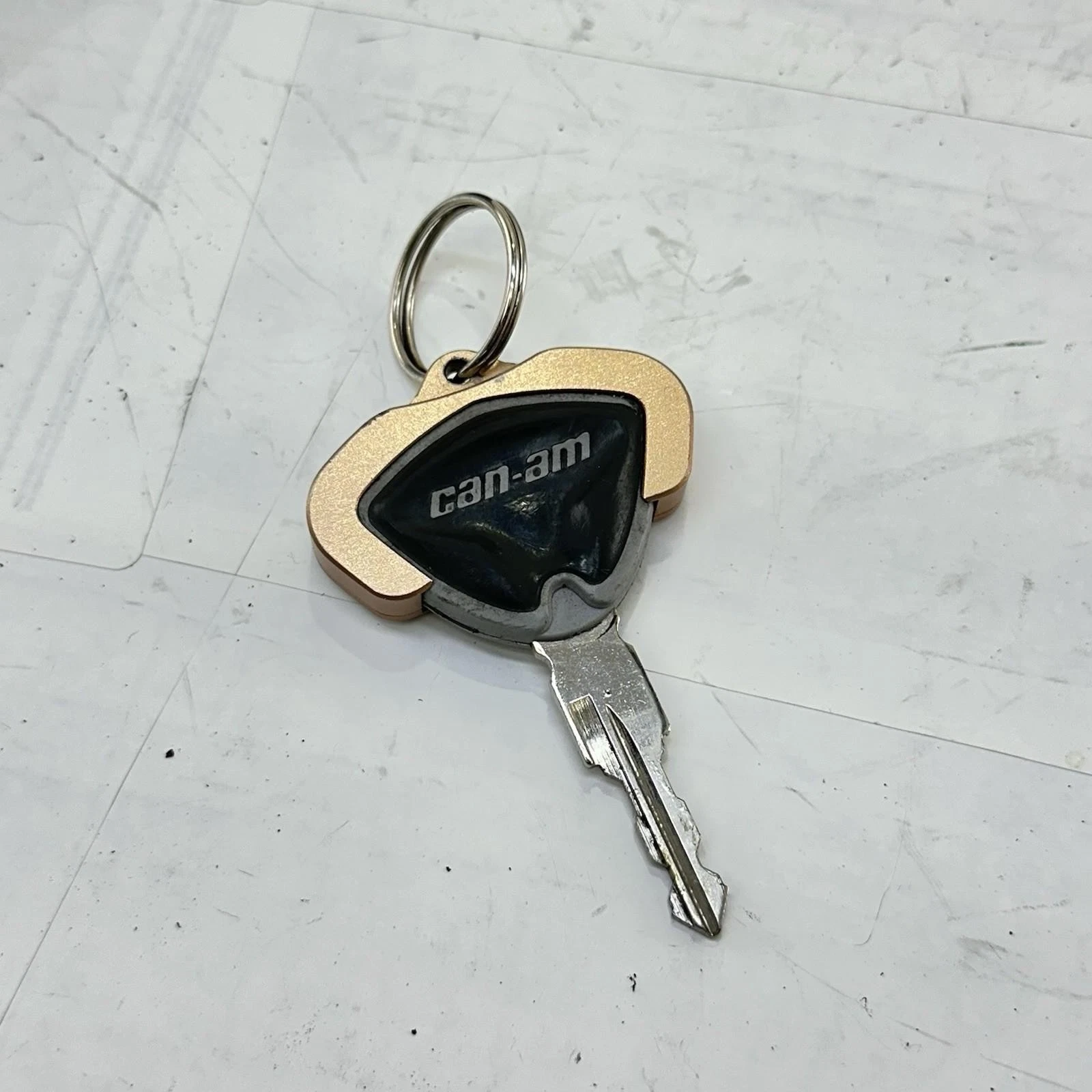 2016 CAN-AM SPYDER RT IGNITION LOCK SET KEY CARGO TRUNK LATCH RELEASE HANDLE