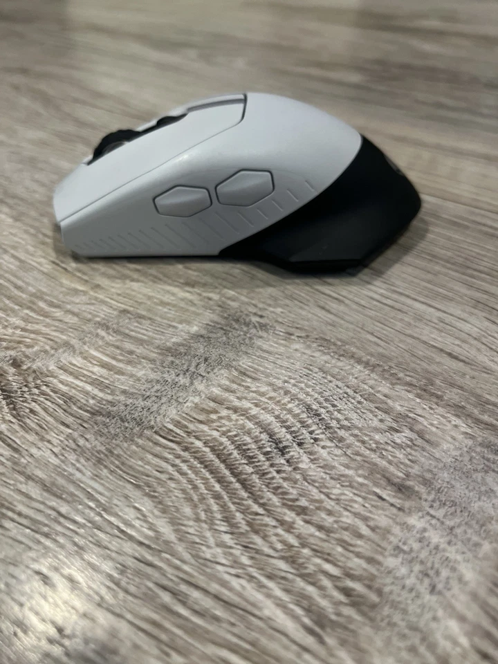 Беспроводная игровая мышь Alienware AW610M - Изображение 2 из 4