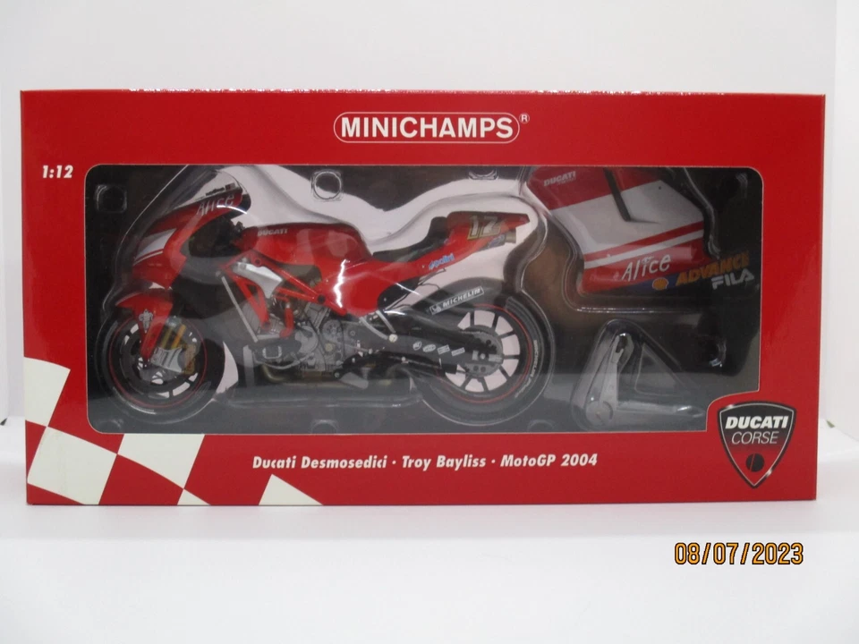 DUCATI DESMOSEDICI GP04, #12, Troy Bayliss, 2004 MotoGP!!! - Bild 2 von 4