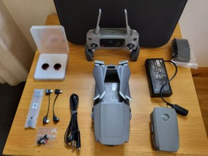 DJI Mavic 2 Zoom Drone - 4K Camera - with Flight Case & 128Gb SD Card -