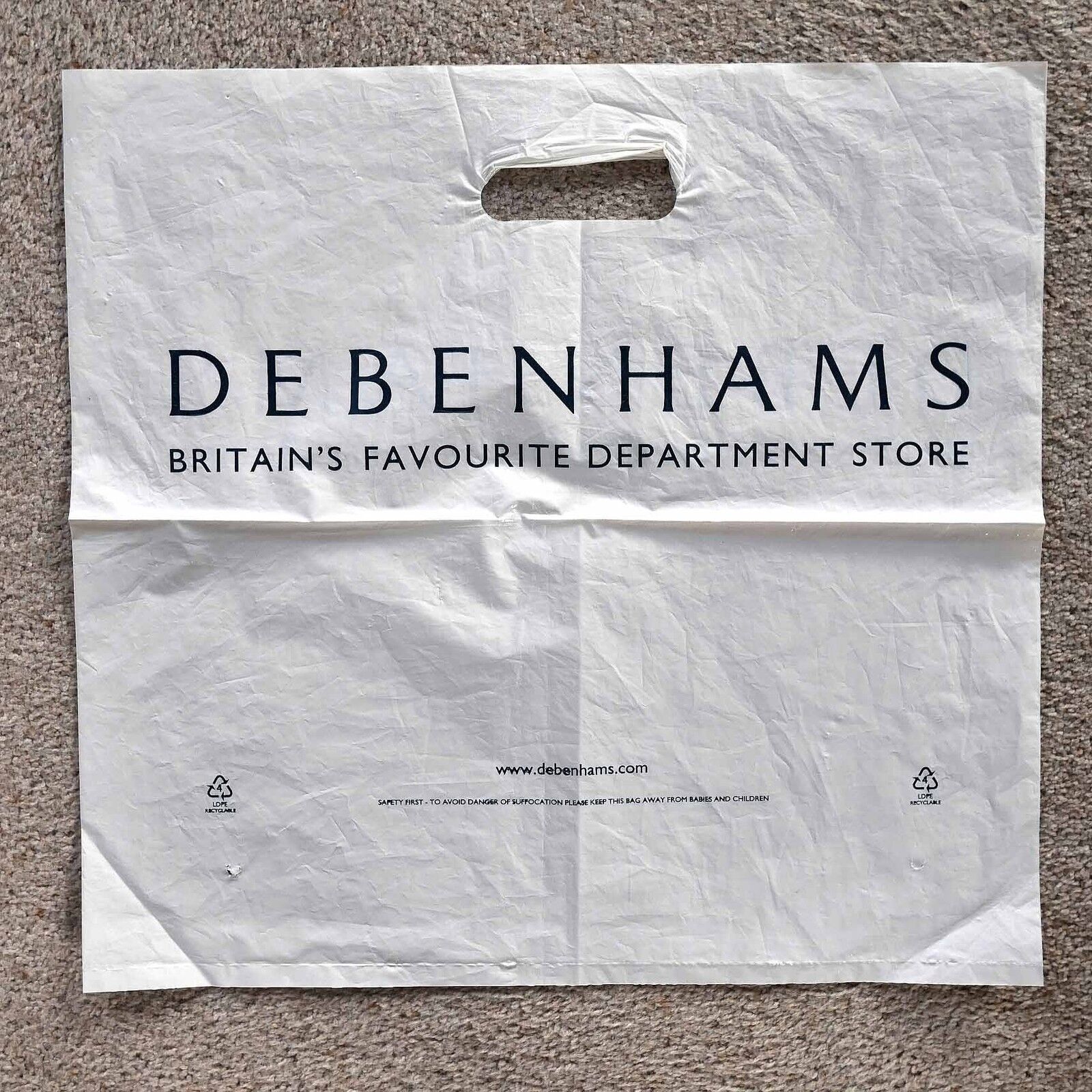 Debenhams Nero con scritta argentata PLASTIC Carrier Bag 