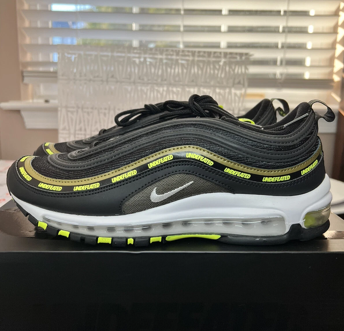 Nike Air Max 97 x Undefeated BLACK / VOLT Size Men 9 DC4830-001