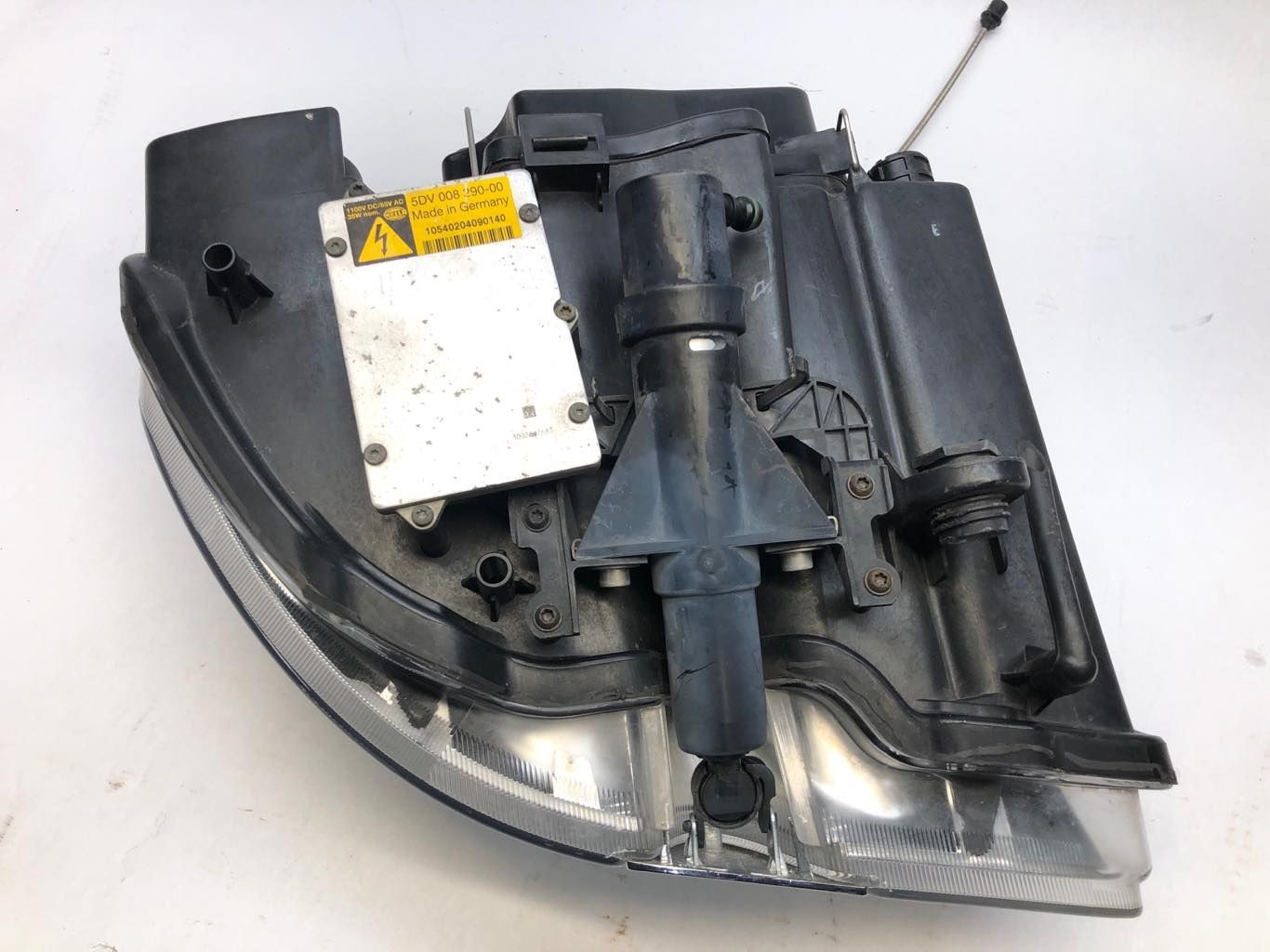 2003 - 2008 Maserati Quattroporte Left Drivers Headlamp Assembly Bi-Xenon OEM