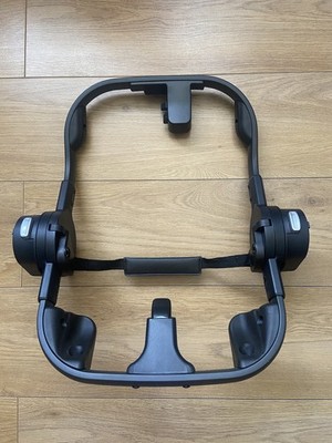 Nuna Triv Ring Car Seat Adaptor / Adapter - Nuna Pipa & Arra
