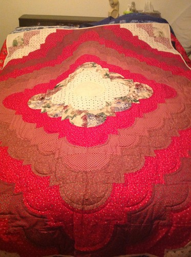 Handsewn Amish Drunkards Path 60 X 73 Throw - Picture 1 of 5