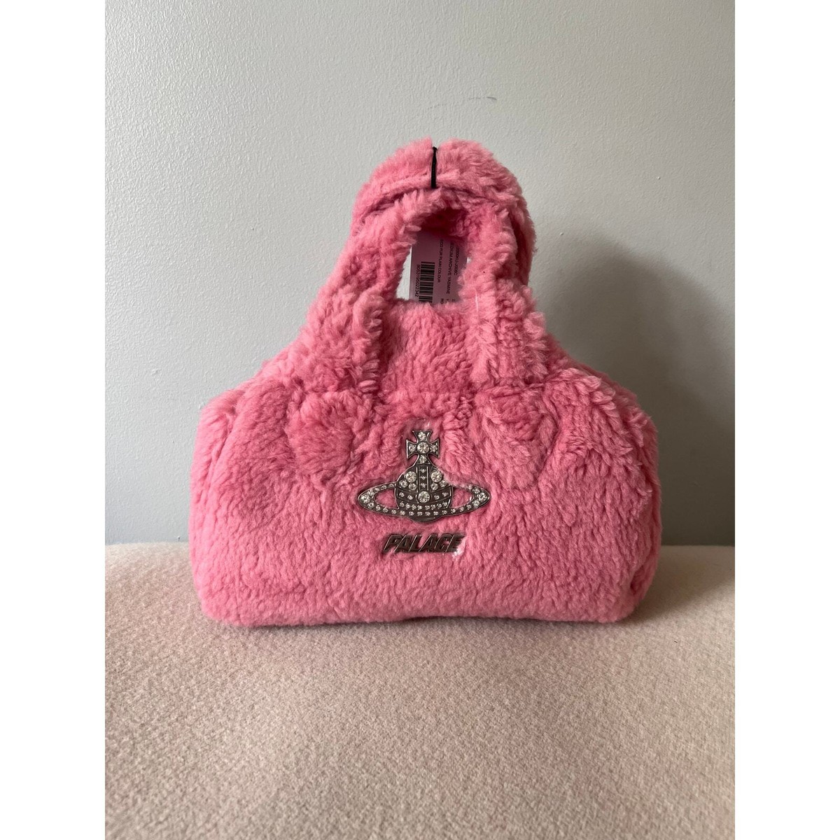 Palace x Vivienne Westwood Bowling Bag - Pink - NEW | eBay Palace x Vivienne Westwood Bowling Bag - Pink - NEW | eBay
