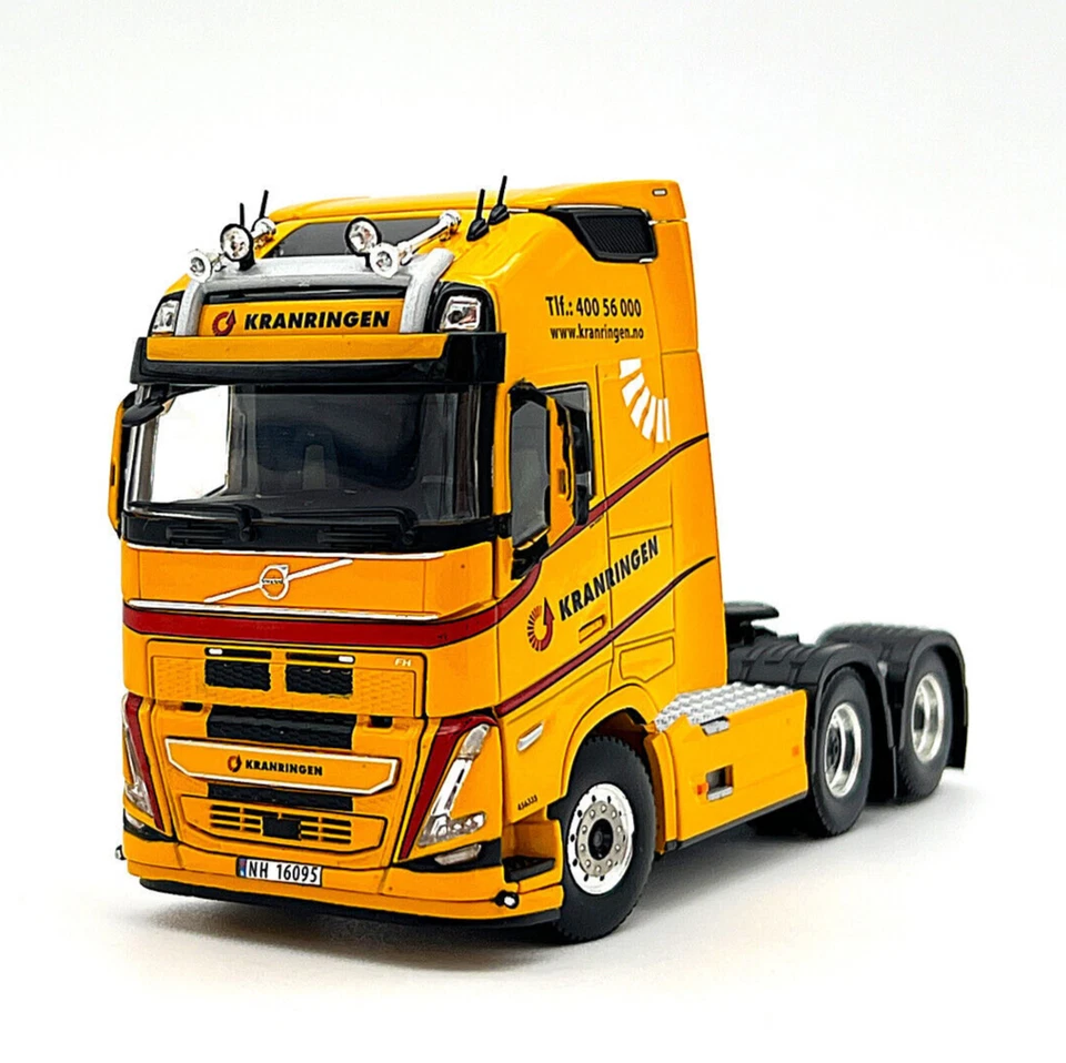 Volvo FH5 Globetrotter XL 6x2 eje de etiqueta "Kranringen" modelos de camiones WSI, 1:50 Foto 3 de 4