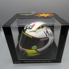 SIGNED Minichamps Valentino Rossi 1:2 327060046 AGV Helmet MotoGP 2006 SIGNED