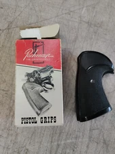 Pachmayr Presentation Grip Black P-S6-6