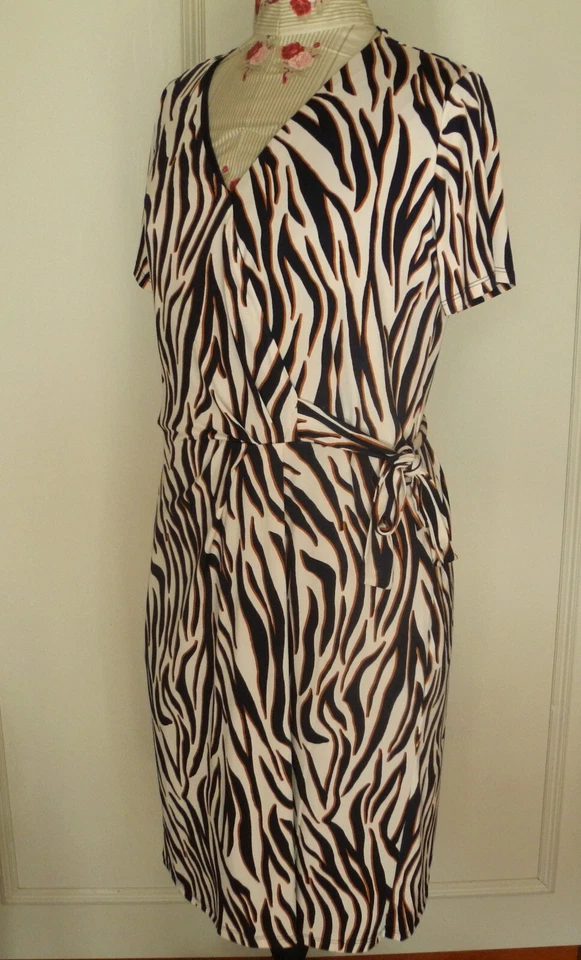 Robe CHRISTINE LAURE t 3 pour 42/44 ( extensible) décoletté croisé nouée coté - Photo 3/4