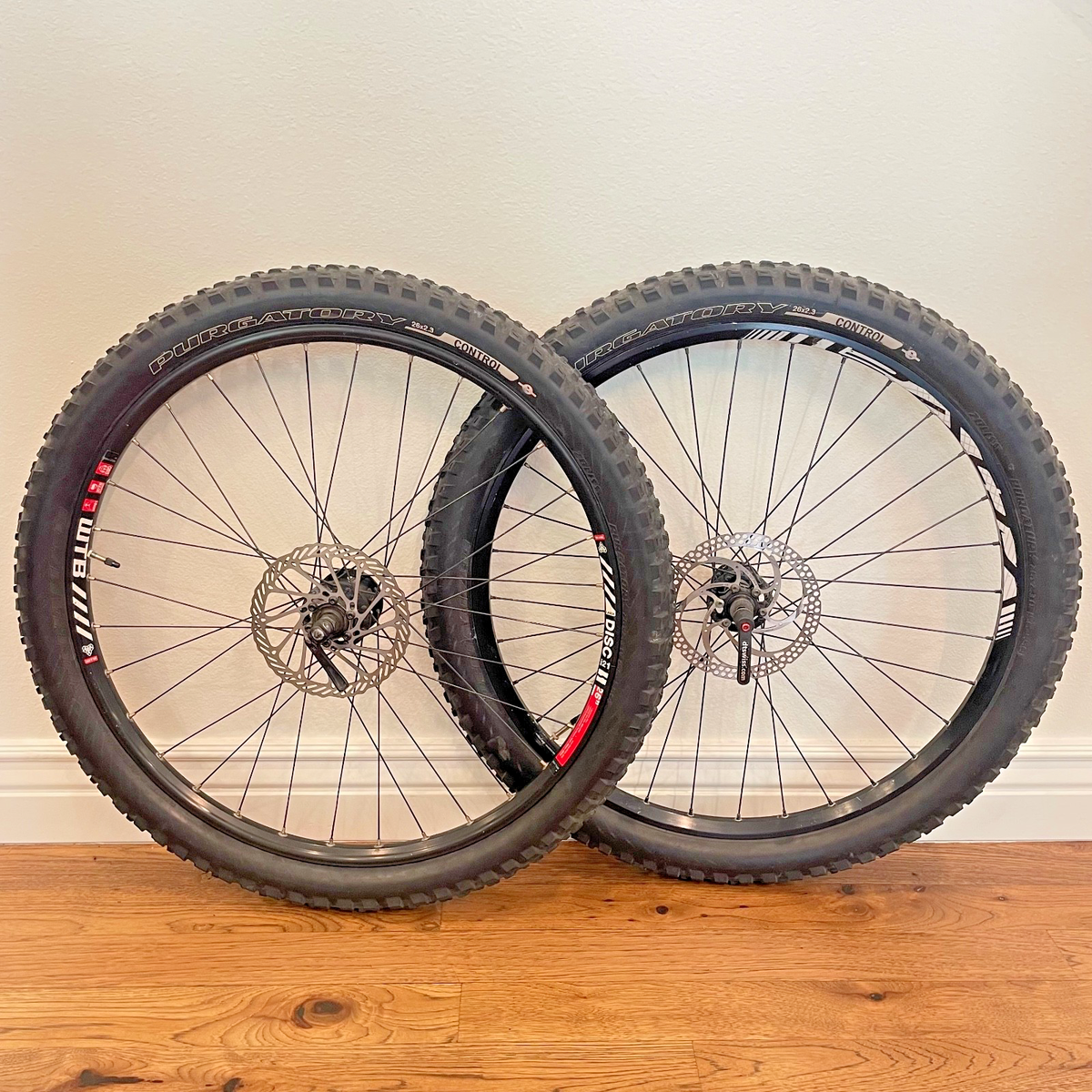 Shimano Deore XT HB-M765-A QR Disc Wheel Set 26